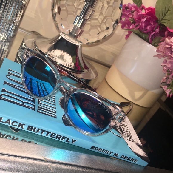Micheal Kors Blue Mirror Sunglasses - Picture 3 of 3